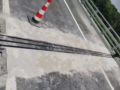 幸福路街道伸缩缝更换后浇筑材料快速结构修补料速砼的产品特点及施工流程​